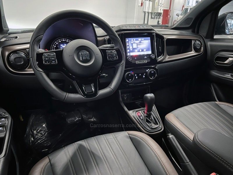 FIAT STRADA 1.0 RANCH CD 12V TURBO 2022/2023 ÓTIMA CAR FLORES DA CUNHA / Carros no Vale