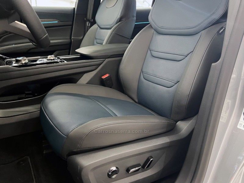 FORD TERRITORY 1.5 GTDI ECOBOOST TITANIUM 16V 2024/2025 ÓTIMA CAR FLORES DA CUNHA / Carros no Vale