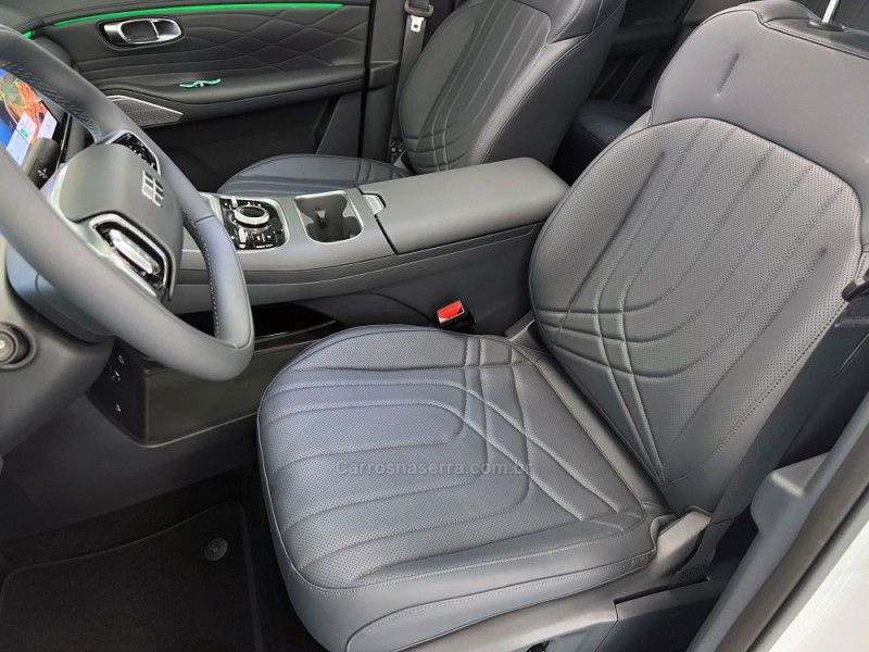 GEELY EX5 EM-I 1.5 MAX PHEV 16V HÍBRIDO 2025/2026 ÓTIMA CAR FLORES DA CUNHA / Carros no Vale