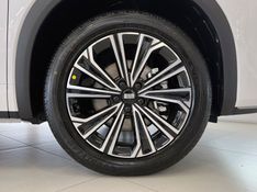 GEELY EX5 EM-I 1.5 MAX PHEV 16V HÍBRIDO 2025/2026 ÓTIMA CAR FLORES DA CUNHA / Carros no Vale