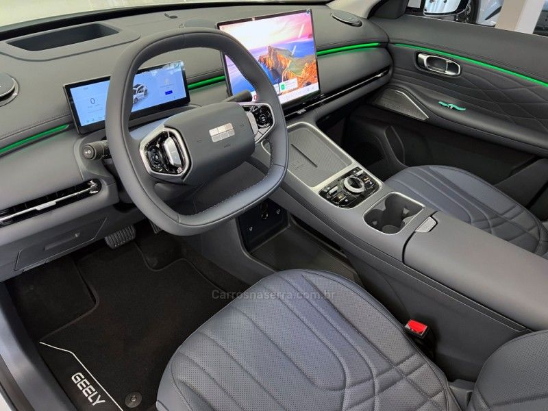GEELY EX5 EM-I 1.5 MAX PHEV 16V HÍBRIDO 2025/2026 ÓTIMA CAR FLORES DA CUNHA / Carros no Vale