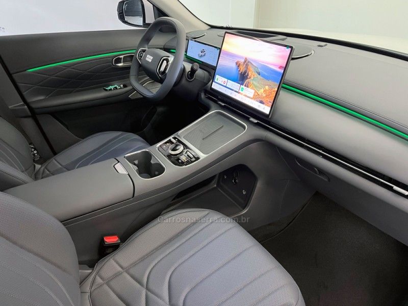GEELY EX5 EM-I 1.5 MAX PHEV 16V HÍBRIDO 2025/2026 ÓTIMA CAR FLORES DA CUNHA / Carros no Vale