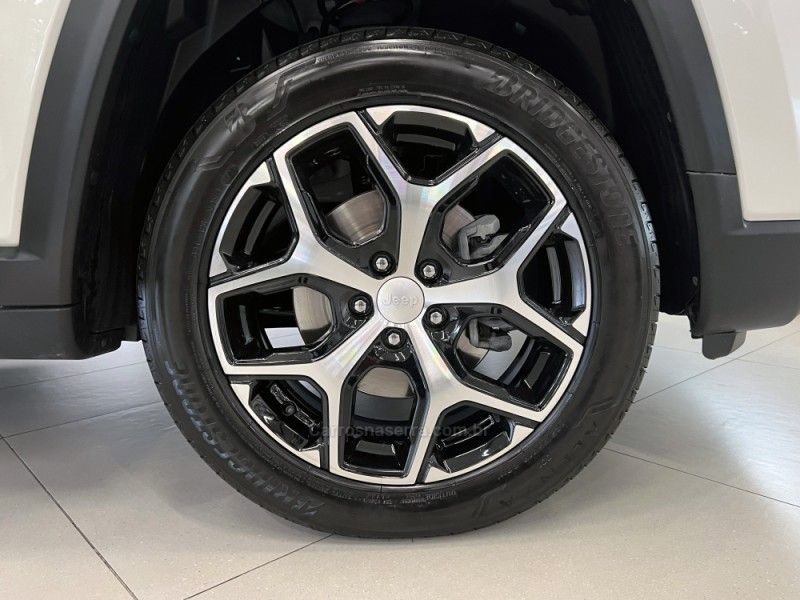 JEEP COMPASS 1.3 LONGITUDE T270 16V TURBO 2024/2025 ÓTIMA CAR FLORES DA CUNHA / Carros no Vale JEEP COMPASS 1.3 LONGITUDE T270 16V TURBO 2024/2025 ÓTIMA CAR FLORES DA CUNHA / Carros no Vale