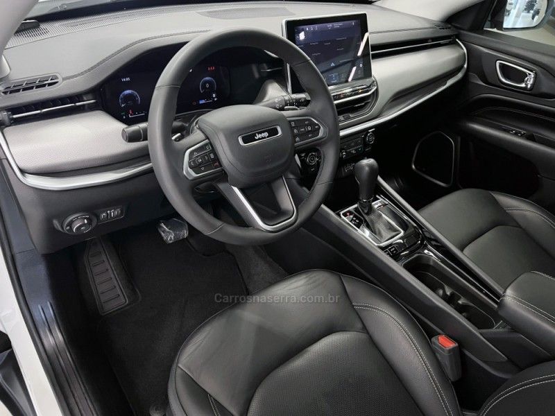 JEEP COMPASS 1.3 LONGITUDE T270 16V TURBO 2024/2025 ÓTIMA CAR FLORES DA CUNHA / Carros no Vale