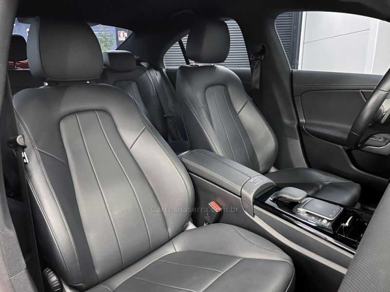 MERCEDES-BENZ CLA 250 2.0 SPORT 16V TURBO 2022/2022 ÓTIMA CAR FLORES DA CUNHA / Carros no Vale