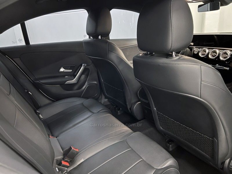 MERCEDES-BENZ CLA 250 2.0 SPORT 16V TURBO 2022/2022 ÓTIMA CAR FLORES DA CUNHA / Carros no Vale
