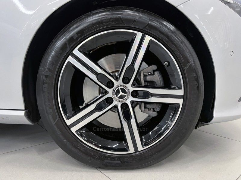 MERCEDES-BENZ CLA 250 2.0 SPORT 16V TURBO 2022/2022 ÓTIMA CAR FLORES DA CUNHA / Carros no Vale