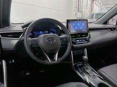 TOYOTA COROLLA 2.0 CROSS XRE 16V 2023/2024 ÓTIMA CAR FLORES DA CUNHA / Carros no Vale