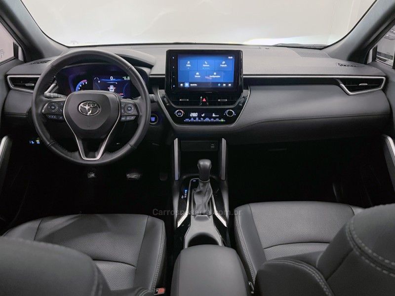 TOYOTA COROLLA 2.0 CROSS XRE 16V 2023/2024 ÓTIMA CAR FLORES DA CUNHA / Carros no Vale TOYOTA COROLLA 2.0 CROSS XRE 16V 2023/2024 ÓTIMA CAR FLORES DA CUNHA / Carros no Vale