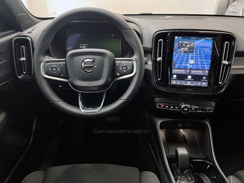 VOLVO EC40 ULTRA P8 ELÉTRICO 2026/2026 ÓTIMA CAR FLORES DA CUNHA / Carros no Vale VOLVO EC40 ULTRA P8 ELÉTRICO 2026/2026 ÓTIMA CAR FLORES DA CUNHA / Carros no Vale