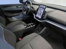 VOLVO EX30 CORE EXTENDED RANGE 2024/2024 ÓTIMA CAR FLORES DA CUNHA / Carros no Vale