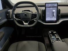 VOLVO EX30 CORE EXTENDED RANGE 2024/2024 ÓTIMA CAR FLORES DA CUNHA / Carros no Vale