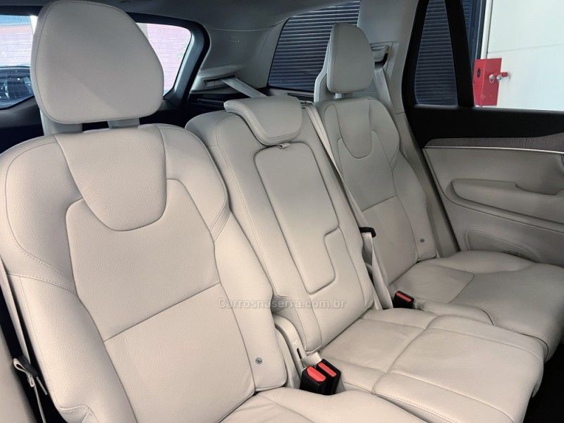 VOLVO XC90 2.0 T8 RECHARGE PLUS AWD 2022/2023 ÓTIMA CAR FLORES DA CUNHA / Carros no Vale VOLVO XC90 2.0 T8 RECHARGE PLUS AWD 2022/2023 ÓTIMA CAR FLORES DA CUNHA / Carros no Vale