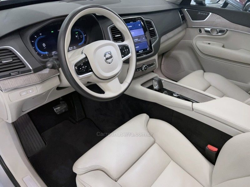 VOLVO XC90 2.0 T8 RECHARGE PLUS AWD 2022/2023 ÓTIMA CAR FLORES DA CUNHA / Carros no Vale VOLVO XC90 2.0 T8 RECHARGE PLUS AWD 2022/2023 ÓTIMA CAR FLORES DA CUNHA / Carros no Vale
