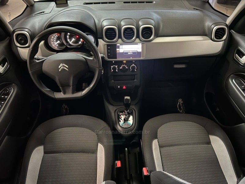 CITROËN AIRCROSS 1.6 LIVE 16V 2017/2018 CIMIRRO AUTOMÓVEIS TAQUARA / Carros no Vale CITROËN AIRCROSS 1.6 LIVE 16V 2017/2018 CIMIRRO AUTOMÓVEIS TAQUARA / Carros no Vale
