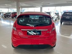 FORD FIESTA 1.6 TITANIUM HATCH 16V 2014/2015 CIMIRRO AUTOMÓVEIS TAQUARA / Carros no Vale