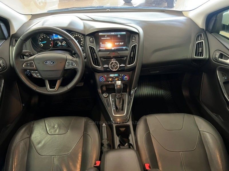 FORD FOCUS 2.0 TITANIUM SEDAN 16V 2016/2016 CIMIRRO AUTOMÓVEIS TAQUARA / Carros no Vale FORD FOCUS 2.0 TITANIUM SEDAN 16V 2016/2016 CIMIRRO AUTOMÓVEIS TAQUARA / Carros no Vale