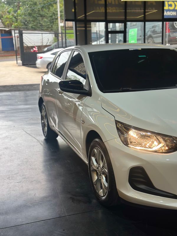 Chevrolet Onix 1.0 Lt 2021/2022 DL MOTORS LAJEADO / Carros no Vale