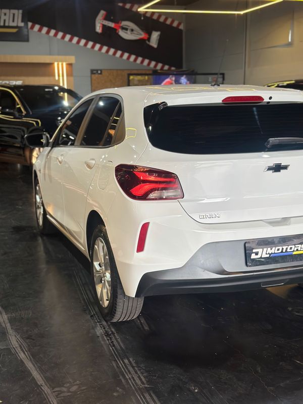 Chevrolet Onix 1.0 Lt 2021/2022 DL MOTORS LAJEADO / Carros no Vale