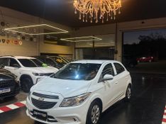 Chevrolet Onix 10 Joye 2016/2017 DL MOTORS LAJEADO / Carros no Vale