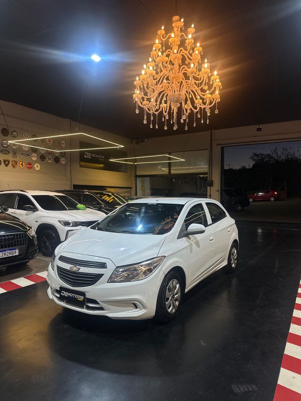 Chevrolet Onix 10 Joye 2016/2017 DL MOTORS LAJEADO / Carros no Vale