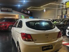 Chevrolet Onix 10 Joye 2016/2017 DL MOTORS LAJEADO / Carros no Vale