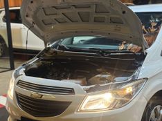 Chevrolet Onix 10 Joye 2016/2017 DL MOTORS LAJEADO / Carros no Vale
