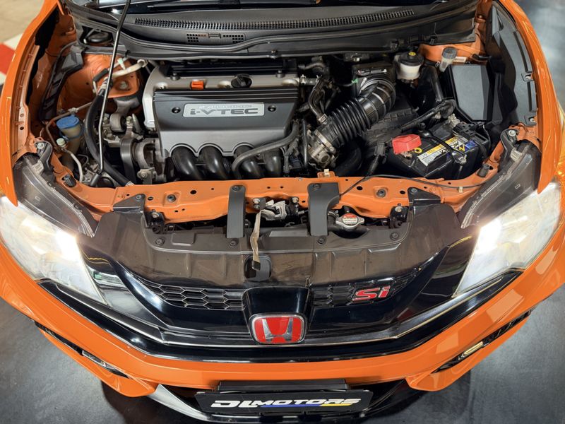 Honda Civic Coupe 2015/2015 DL MOTORS LAJEADO / Carros no Vale
