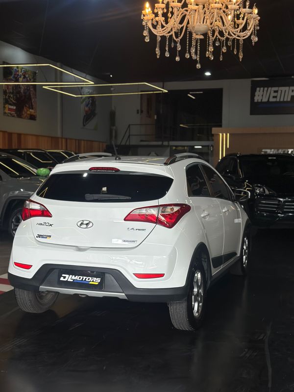 Hyundai Hb20x 1.6a Style 2015/2014 DL MOTORS LAJEADO / Carros no Vale