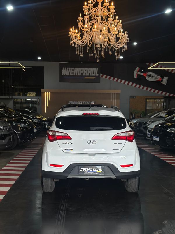 Hyundai Hb20x 1.6a Style 2015/2014 DL MOTORS LAJEADO / Carros no Vale
