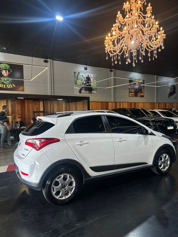 Hyundai Hb20x 1.6a Style 2015/2014 DL MOTORS LAJEADO / Carros no Vale
