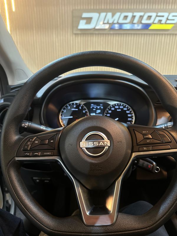 Nissan Kicks 1.6 Xplay Cvt 2025/2025 DL MOTORS LAJEADO / Carros no Vale
