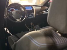 Toyota Yaris Ha Pls15cnt 2021/2022 DL MOTORS LAJEADO / Carros no Vale