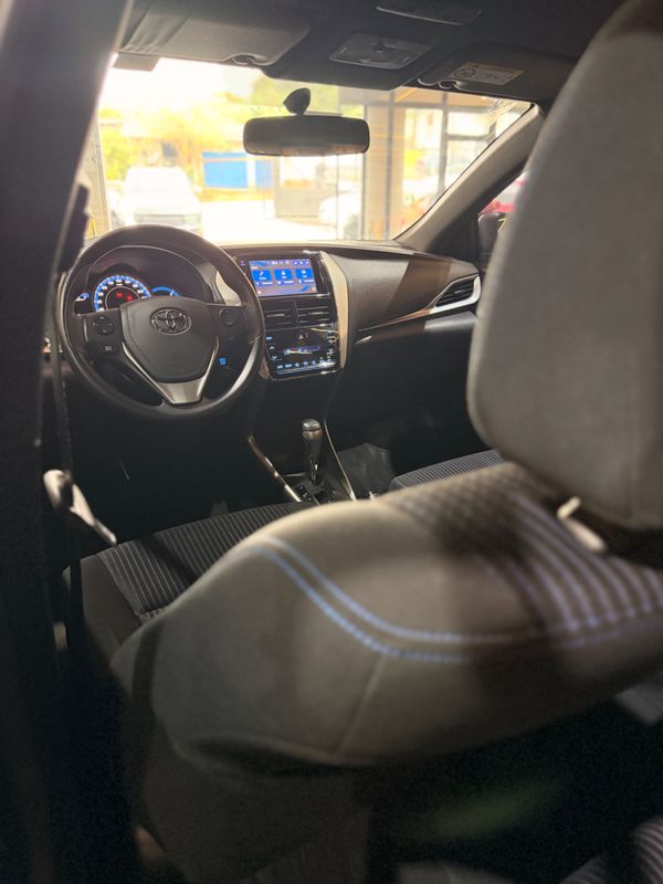Toyota Yaris Ha Pls15cnt 2021/2022 DL MOTORS LAJEADO / Carros no Vale