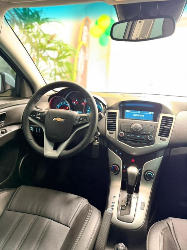 CHEVROLET CRUZE 1.8 LT 16V 2011/2012 ANDRIGO VEÍCULOS CAXIAS DO SUL / Carros no Vale CHEVROLET CRUZE 1.8 LT 16V 2011/2012 ANDRIGO VEÍCULOS CAXIAS DO SUL / Carros no Vale