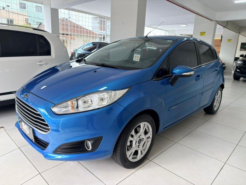FORD FIESTA 1.6 SE HATCH 16V 2014/2015 ANDRIGO VEÍCULOS CAXIAS DO SUL / Carros no Vale FORD FIESTA 1.6 SE HATCH 16V 2014/2015 ANDRIGO VEÍCULOS CAXIAS DO SUL / Carros no Vale