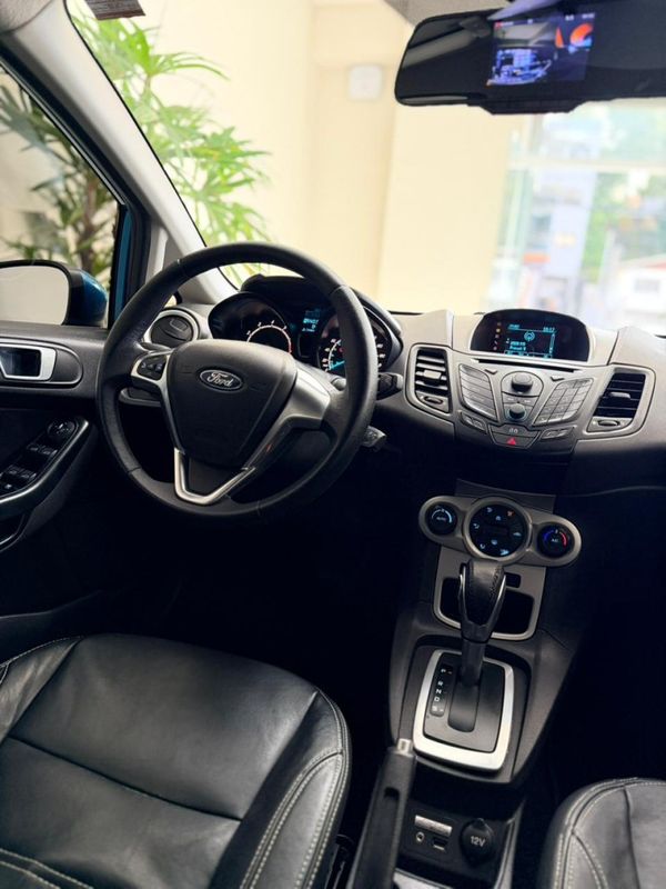 FORD FIESTA 1.6 SE HATCH 16V 2014/2015 ANDRIGO VEÍCULOS CAXIAS DO SUL / Carros no Vale FORD FIESTA 1.6 SE HATCH 16V 2014/2015 ANDRIGO VEÍCULOS CAXIAS DO SUL / Carros no Vale
