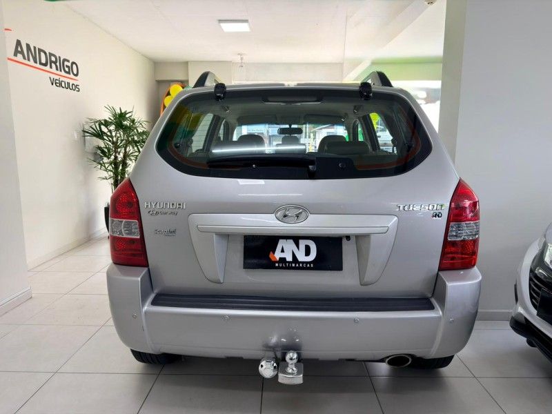 HYUNDAI TUCSON 2.0 MPFI GL 16V 142CV 2WD 2009/2010 ANDRIGO VEÍCULOS CAXIAS DO SUL / Carros no Vale