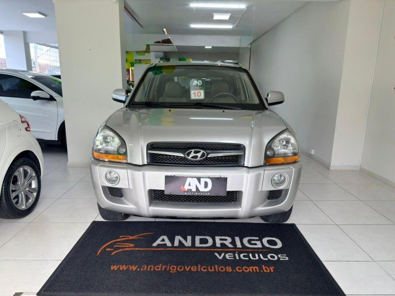 HYUNDAI TUCSON 2.0 MPFI GL 16V 142CV 2WD 2009/2010 ANDRIGO VEÍCULOS CAXIAS DO SUL / Carros no Vale