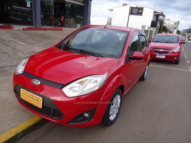 FORD FIESTA 1.0 MPI HATCH 8V 2014/2014 BOURSCHEID CARROS E MOTOS SANTA CLARA DO SUL / Carros no Vale FORD FIESTA 1.0 MPI HATCH 8V 2014/2014 BOURSCHEID CARROS E MOTOS SANTA CLARA DO SUL / Carros no Vale