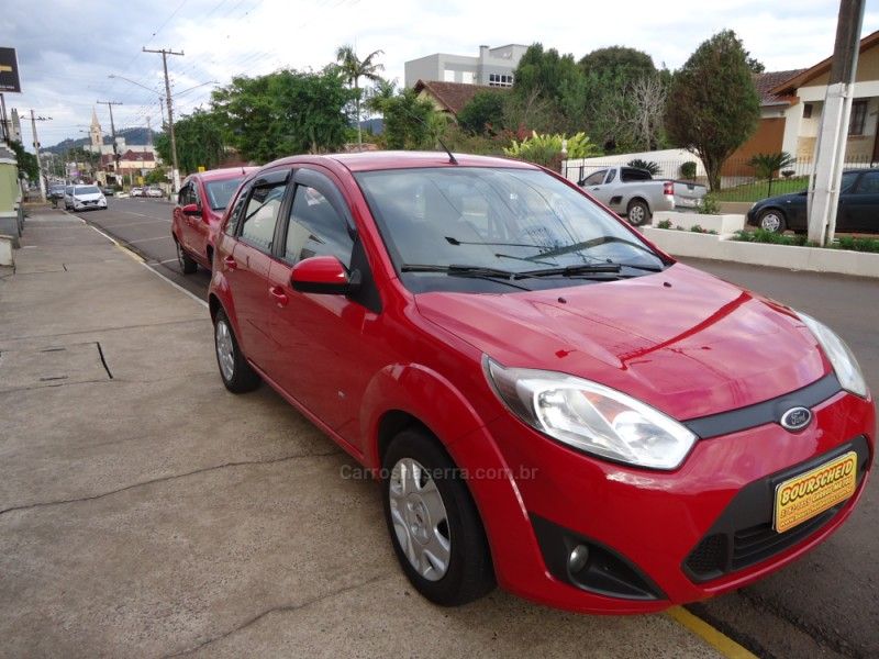 FORD FIESTA 1.0 MPI HATCH 8V 2014/2014 BOURSCHEID CARROS E MOTOS SANTA CLARA DO SUL / Carros no Vale FORD FIESTA 1.0 MPI HATCH 8V 2014/2014 BOURSCHEID CARROS E MOTOS SANTA CLARA DO SUL / Carros no Vale
