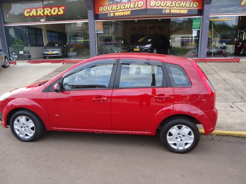 FORD FIESTA 1.0 MPI HATCH 8V 2014/2014 BOURSCHEID CARROS E MOTOS SANTA CLARA DO SUL / Carros no Vale FORD FIESTA 1.0 MPI HATCH 8V 2014/2014 BOURSCHEID CARROS E MOTOS SANTA CLARA DO SUL / Carros no Vale