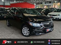 CHEVROLET ONIX 1.4 MPFI LT 8V 2013/2014 V10 VEÍCULOS CAXIAS DO SUL / Carros no Vale