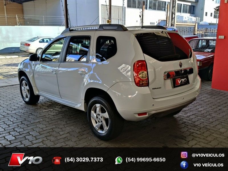RENAULT DUSTER 1.6 DYNAMIQUE 4X2 16V 2014/2015 V10 VEÍCULOS CAXIAS DO SUL / Carros no Vale