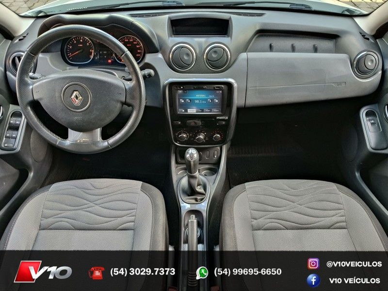 RENAULT DUSTER 1.6 DYNAMIQUE 4X2 16V 2014/2015 V10 VEÍCULOS CAXIAS DO SUL / Carros no Vale