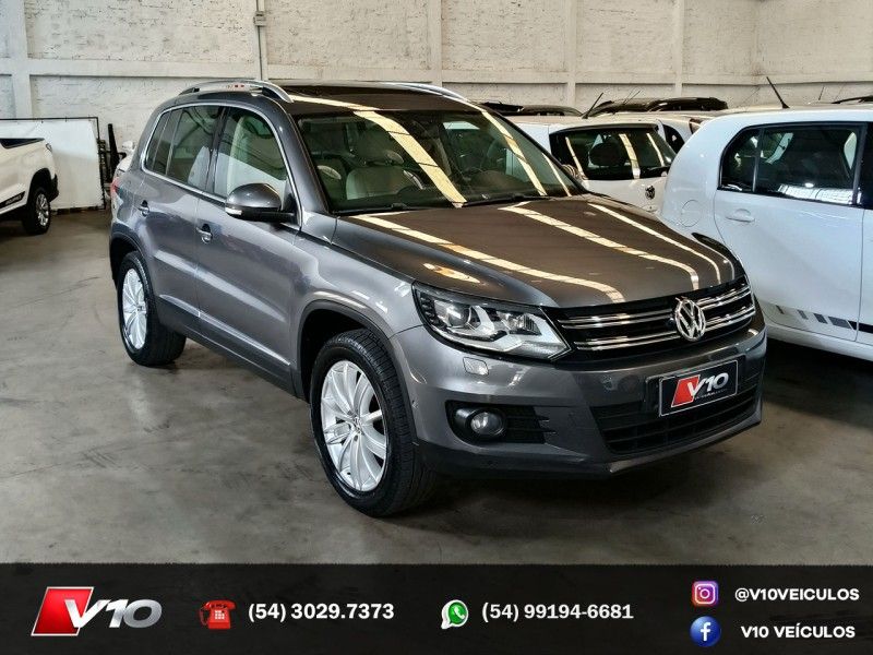 VOLKSWAGEN TIGUAN 2.0 TSI 16V TURBO TIPTRONIC 2011/2012 V10 VEÍCULOS CAXIAS DO SUL / Carros no Vale VOLKSWAGEN TIGUAN 2.0 TSI 16V TURBO TIPTRONIC 2011/2012 V10 VEÍCULOS CAXIAS DO SUL / Carros no Vale