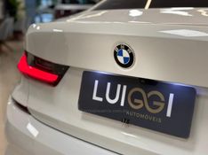 BMW 320I 2.0 M SPORT 16V TURBO ACTIVEFLEX 2022/2022 LUIGGI AUTOMÓVEIS CARLOS BARBOSA / Carros no Vale