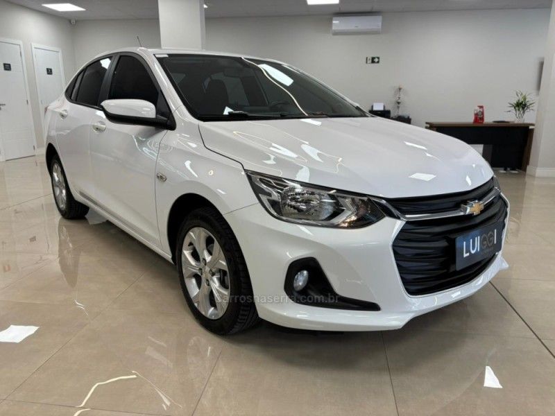 CHEVROLET ONIX 1.0 LTZ 8V TURBO 2022/2023 LUIGGI AUTOMÓVEIS CARLOS BARBOSA / Carros no Vale
