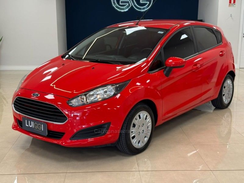 FORD FIESTA 1.5 S HATCH 16V 2015/2016 LUIGGI AUTOMÓVEIS CARLOS BARBOSA / Carros no Vale FORD FIESTA 1.5 S HATCH 16V 2015/2016 LUIGGI AUTOMÓVEIS CARLOS BARBOSA / Carros no Vale