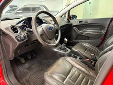 FORD FIESTA 1.5 S HATCH 16V 2015/2016 LUIGGI AUTOMÓVEIS CARLOS BARBOSA / Carros no Vale